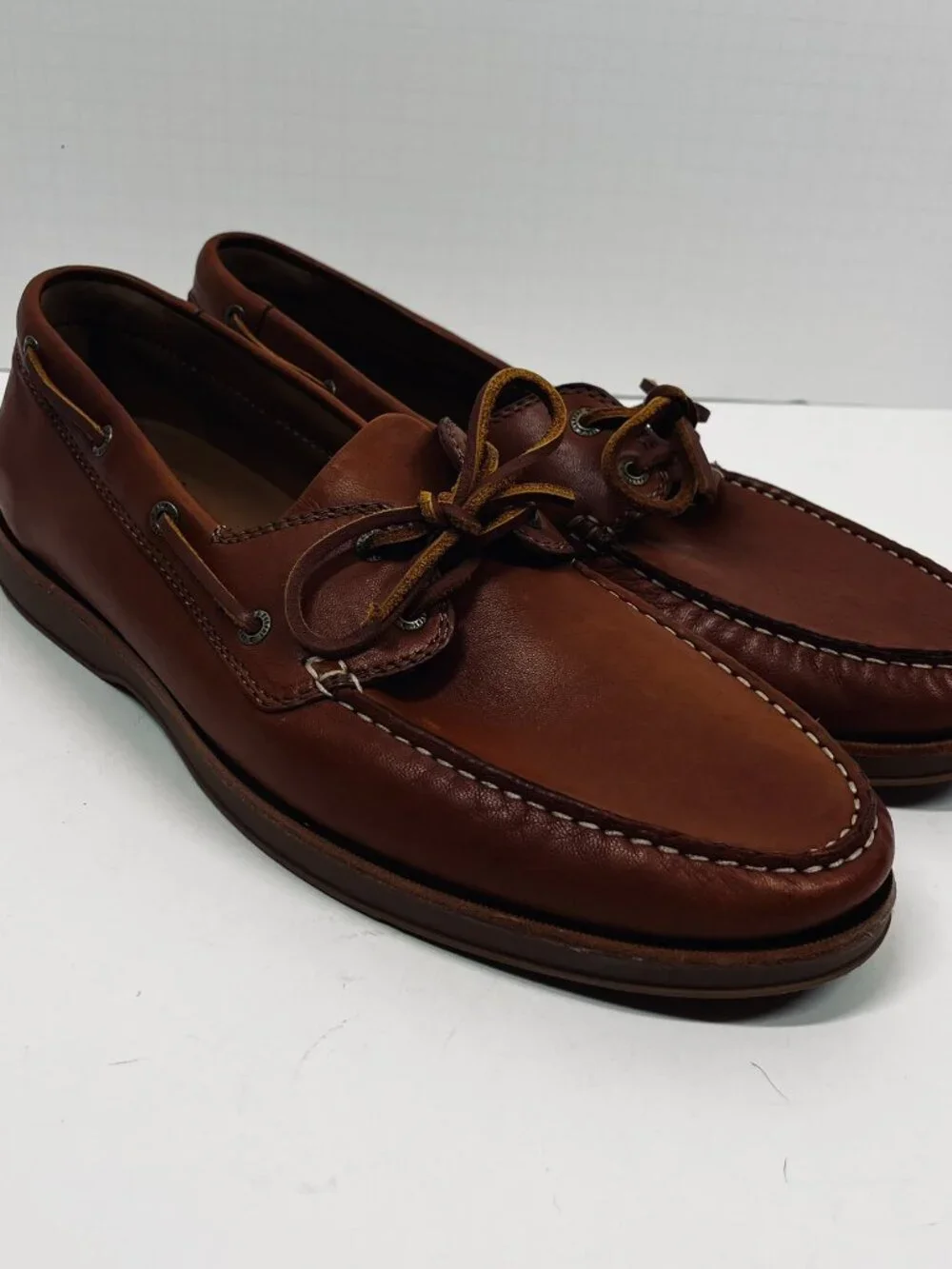 NWOB Johnston & Murphy Men's Tan Monaco 2-Eye Sheepskin Boat Shoe Size 13 M